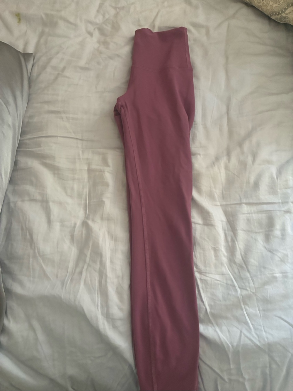 Lululemon Mauve High-Rise Leggings - Picture 3 of 4